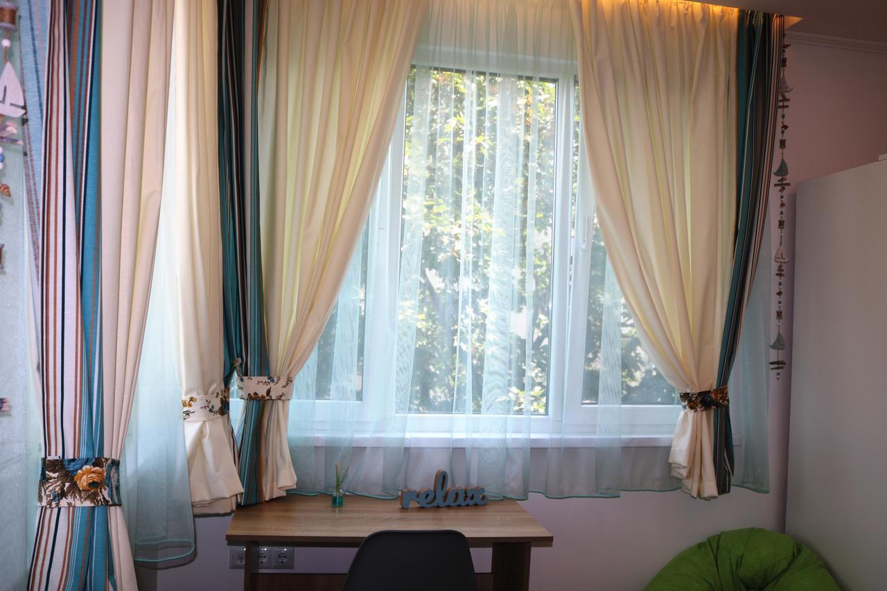 Sea Port Celebrity Apartment - Lets4Holiday Varna Eksteriør billede